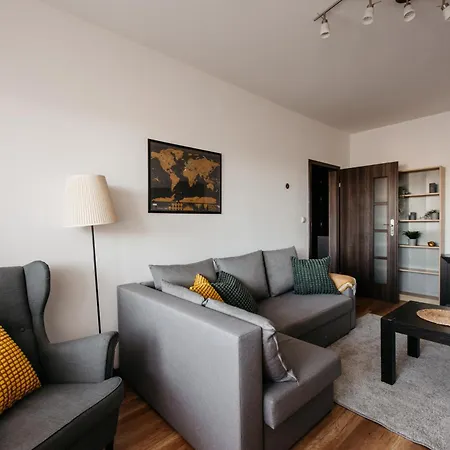 Apartament 2-room With Garage And Air Conditioning In The Center